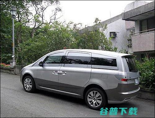 纳智捷mpv商务车7座实在油耗