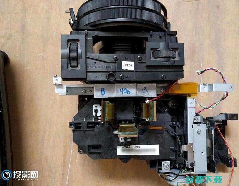 爱普生家用3LCD投影机拆机当时售价20K爱普生家