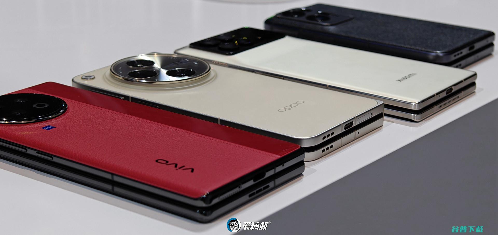 折叠屏站起来了，OPPO Find N3上手体验