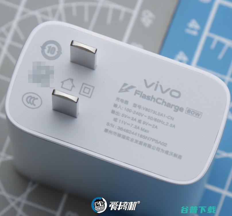 数毛党狂喜，vivo X100 Ultra体验+简单拍照对比：2亿像素真·望远镜长焦