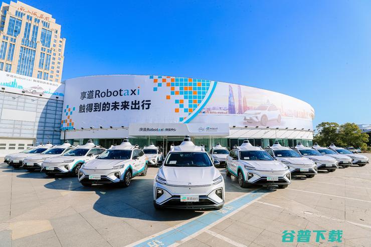 能超过自动驾驶公司吗 车企杀入RoboTaxi赛道 (能超过自动驾驶车吗)