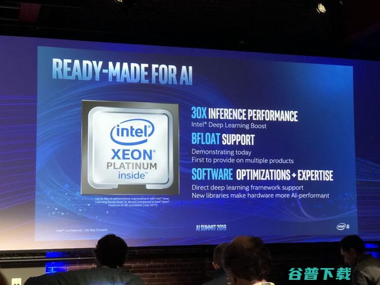 Intel 宣布首款 AI 商用芯片已交付，新一代  VPU 明年见