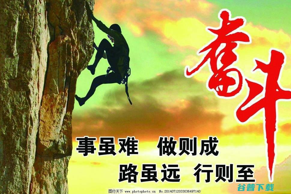 594分的广西考生唐尚珺在翻阅新课本