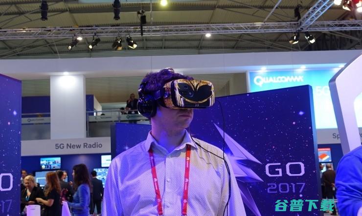 高通骁龙 835 VR 试玩：移动 VR 也能有好的 6 自由度体验 | MWC 2017