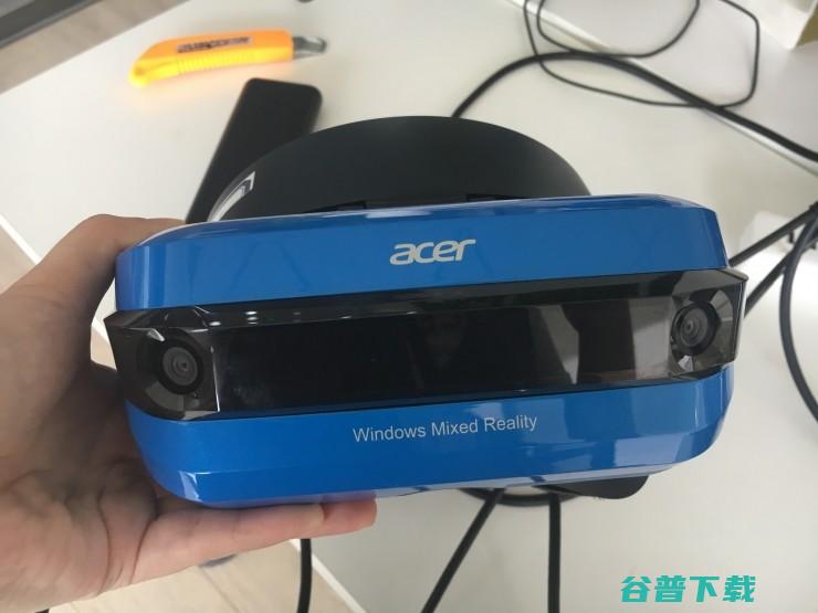 微软的MR平台可以和Vive、Oculus一战吗？我们体验了一下宏基的头盔